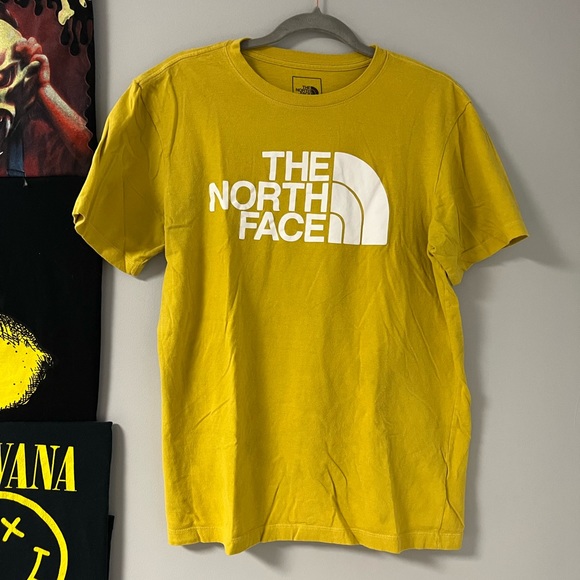 The North Face medium yellow classic graphic tee - Picture 1 of 6